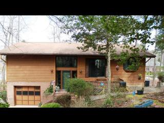 7065 Oak Rd, Sanford, NC 27332-7396