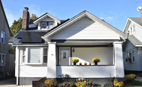 19071 111th Ave, Jamaica, NY 11412-2011