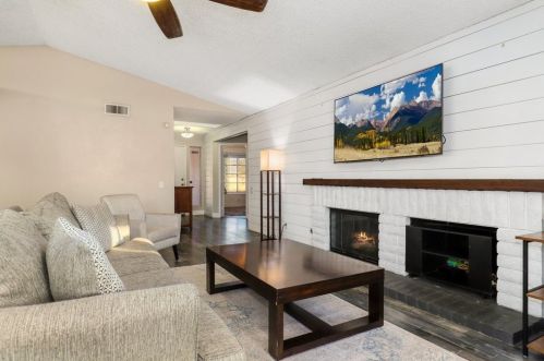 29731 Camino Pepita, Menifee CA  92584-8806 exterior