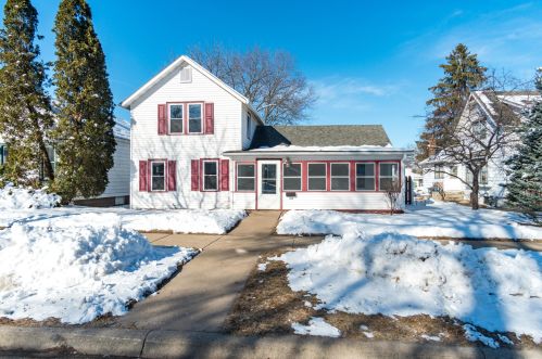 1813 Liberty St, La Crosse, WI 54603-2168