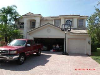 2296 166th Ave, Hollywood, FL 33027-4445