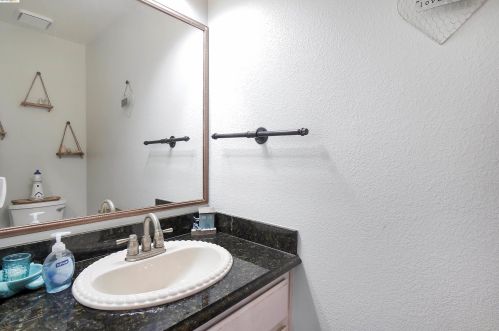 1743 Fairhaven Ct, Oakley CA  94561-3069 exterior