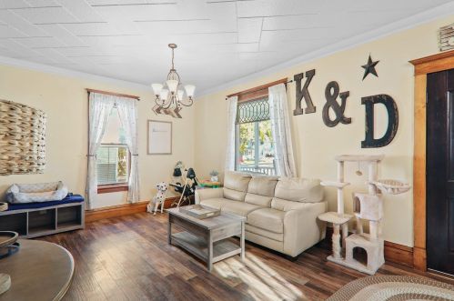 410 Beaver St, Beaver Dam WI  53916-1622 exterior