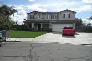 1001 Oxford Pl, Porterville, CA 93257-9357