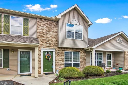 122 Easterly Dr, Navy Sup Dpt, PA 17050-7935