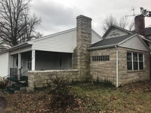 407 Broadway St, Lawrenceburg, KY 40342-1303