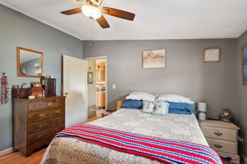 24 Bennett Way, Newmarket NH 03857-2341 exterior