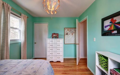 25 Wayne Rd, Milford CT  06460-3843 exterior