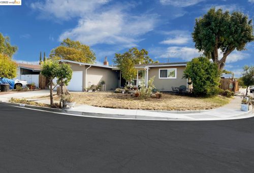 2700 Argyll Ave, Concord, CA 94520-4715