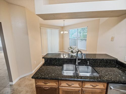7217 Jaffery Ct, Orlando FL  32835-6158 exterior