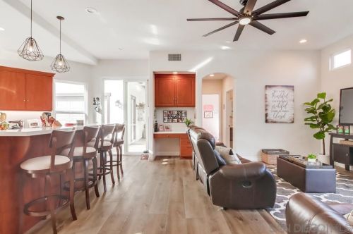 3160 Goldfinch St, San Diego CA 92103-2965 exterior