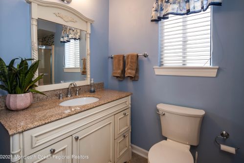 20 Pennybrook Ln, Middletown NJ  07748-3530 exterior