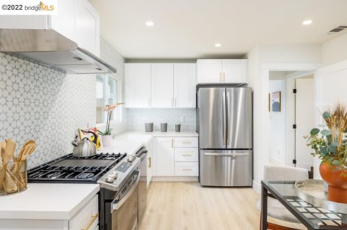 481 59th St, Oakland CA 94609-1538 exterior