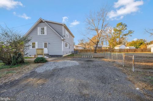 419 Hamilton St, Fredericksburg VA  22408-2931 exterior