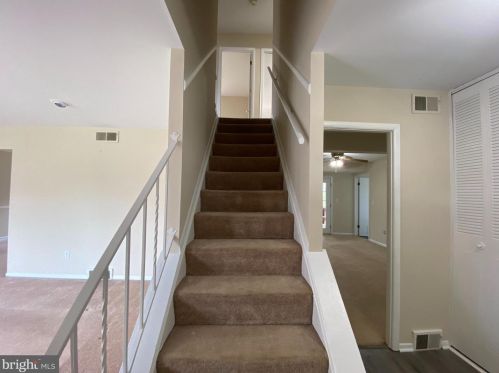 217 Beaver Dr, Navy Sup Dpt, PA 17050-2502
