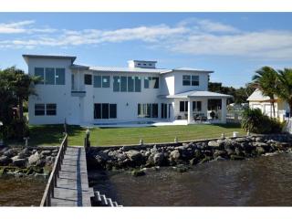 13340 Indian River Dr, Sebastian, FL 32958-3454