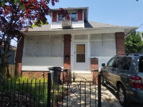 1315 Chalkstone Ave, Providence, RI 02908-3948