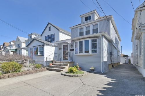 88-25 219th St, Jamaica, NY 11427-2017