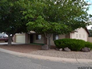 860 Gordon Dr, Kingman, AZ 86409-2919