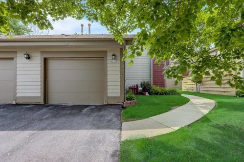 4916 Imperial Cir, Milwaukee, WI 53220-4627