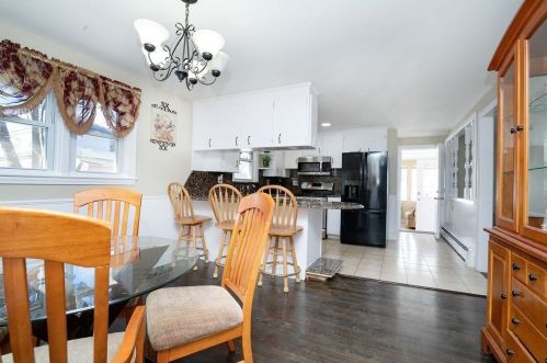 22 Tudor St, Methuen MA 01844-4417 exterior