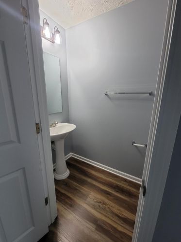 605 Barn St, Pataskala OH  43062-8064 exterior