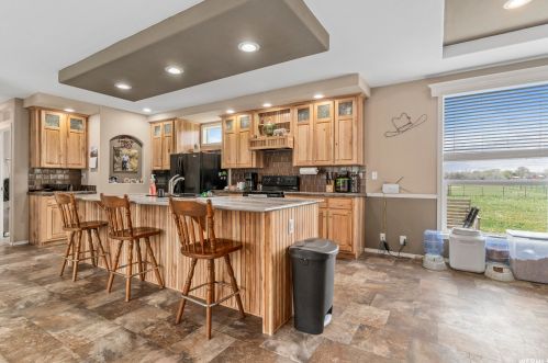 370 St, Ogden UT 84404-4175 exterior