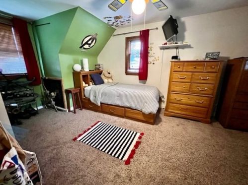 1820 Vollmer Dr, Glenshaw PA  15116-2159 exterior