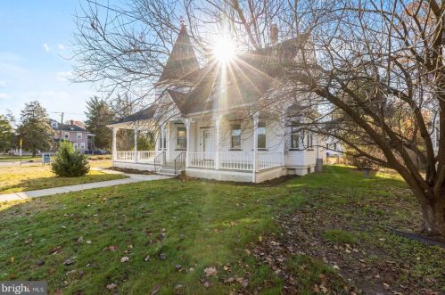 15 Franklin Ave, Beverly NJ  08010-1709 exterior