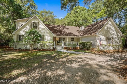 3522 Morgan River Dr, Beaufort, SC 29907-2515