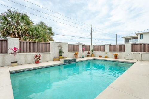 765 Gulf Bch Dr, Saint George Island FL  32328-3112 exterior