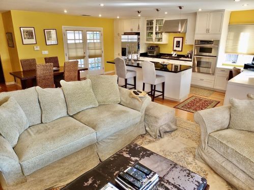 4564 Falcon Ave, Long Beach CA 90807-1814 exterior