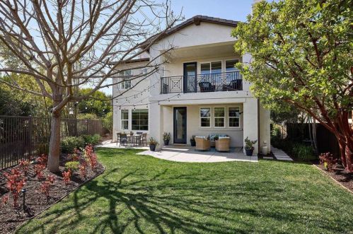 1931 Marcasite Pl, Carlsbad CA  92009-5204 exterior