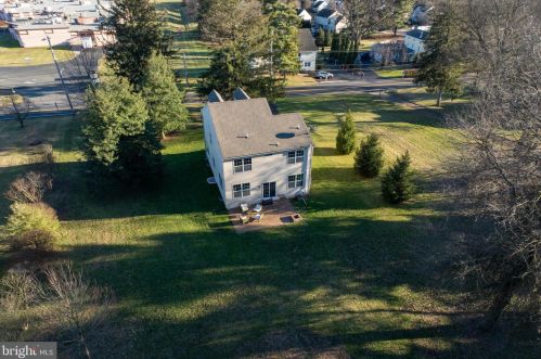 223 7th Ave, Collegeville PA  19426-1905 exterior