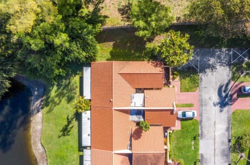 5099 Cortez Ct, Delray Beach, FL 33484-1304