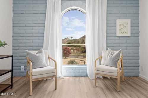 10824 12th St, Phoenix AZ  85020-1131 exterior