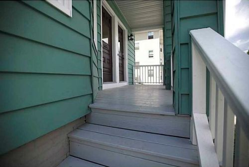 112 Kimball St, Providence, RI 02908-4068