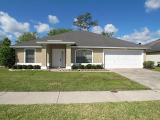6383 Lake Plantation Dr, Jacksonville, FL 32244-5165