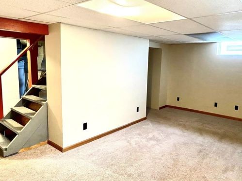 524 Wildwood Ave, New Castle PA  16105-2440 exterior