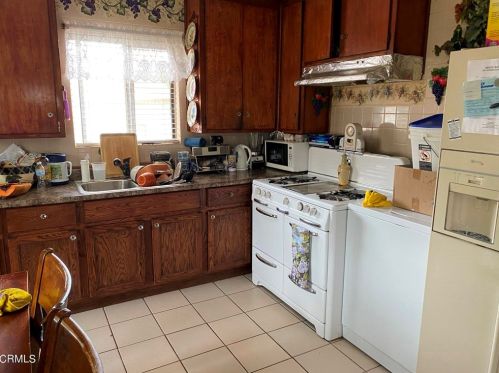 816 Pleasant St, Santa Paula, CA 93060-4154