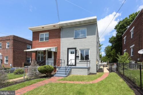 418 Brandywine St, Washington DC  20032-3653 exterior