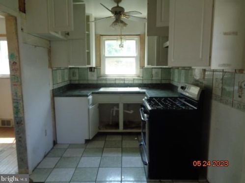 2815 Berkley St, Camden NJ  08105-2827 exterior