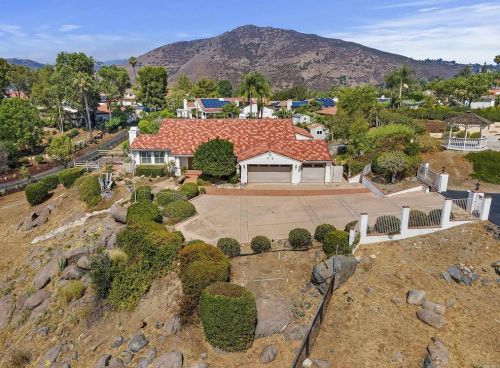 3566 Avenida Amorosa, Escondido, CA 92029-7922