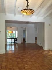 345 32nd Rd, Miami, FL 33129-2631