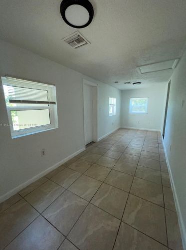 2008 51st Ct, Fort Pierce FL  34947-1683 exterior