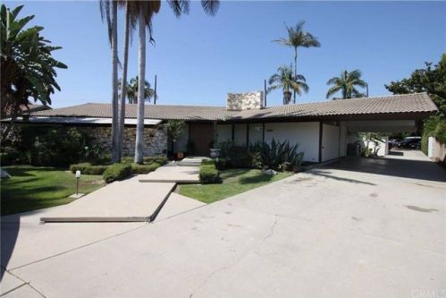 9899 Crestbrook St, Bellflower, CA 90706-2418