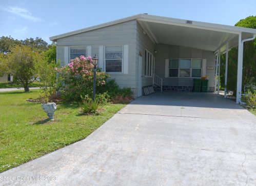 901 Bougainvillea Cir, Sebastian, FL 32976-7688