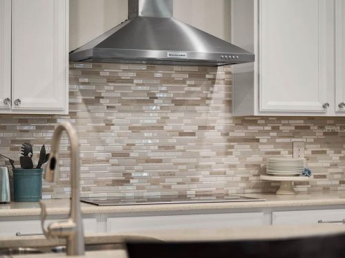 8148 Chilton Dr, Orlando FL 32836 exterior