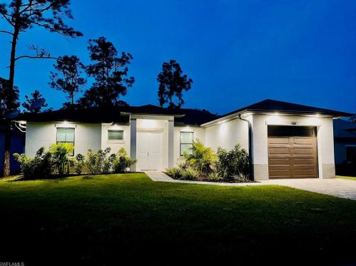 4451 45th Ave, Naples, FL 34120-0032