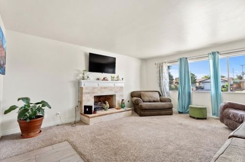 2909 Jorie Ave, Bakersfield, CA 93304-6221
